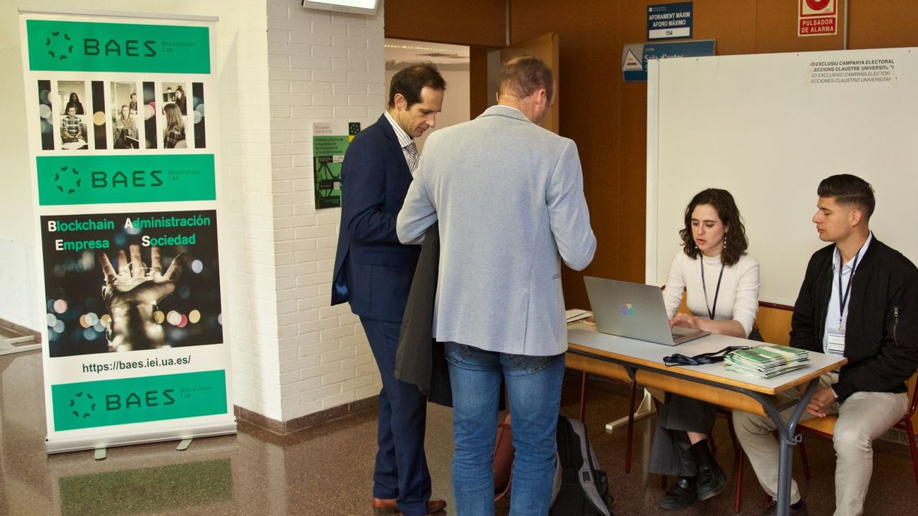 Organización del Congreso Internacional "Presente y futuro de la regulación de los criptoactivos en la Unión Europea" celebrado en diciembre de 2023